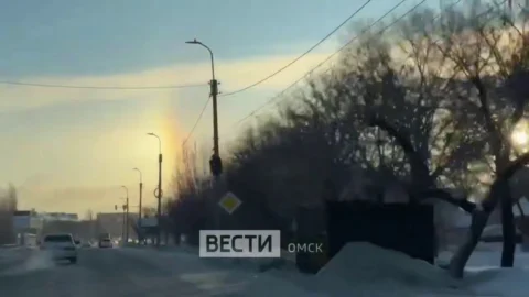 В Омске на морозе −30°C заметили радугу