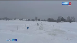 В Тевризском районе под лёд провалился трактор