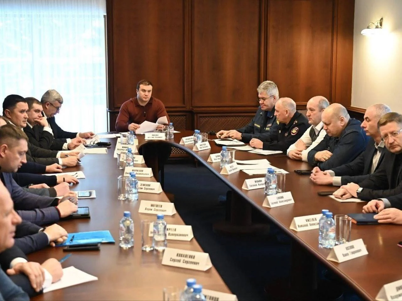 Губернатор Омской области Виталий Хоценко провел заседание оперативного штаба по функционированию инфраструктурных объектов в новогодние каникулы