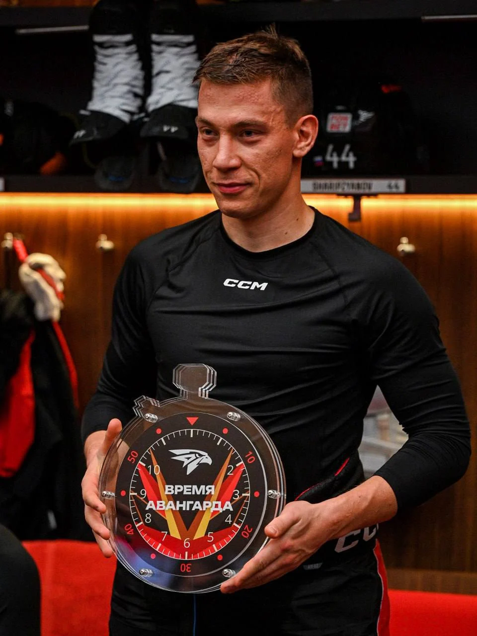 Игрок «Авангарда» Дамир Шарипзянов претендует на рекорд КХЛ