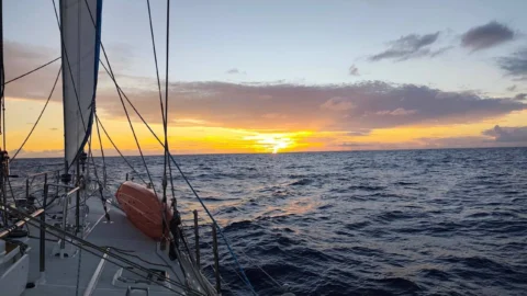 Омский капитан завершает кругосветную экспедицию в Бразилии