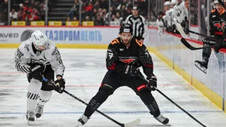 В Омске «Авангард» сыграет с челябинским «Трактором»