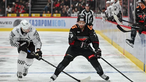 В Омске «Авангард» сыграет с челябинским «Трактором»