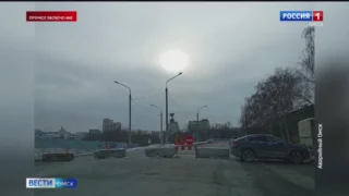 В центре Омска на улице Госпитальной проезд для водителей оказался заблокированным