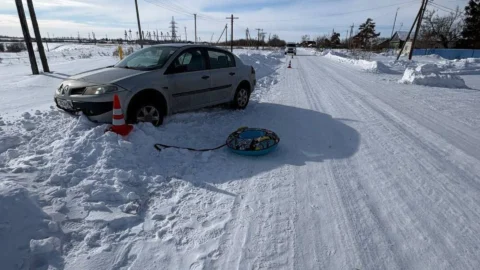 В Омской области женщина наехала на школьника