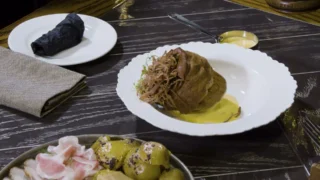 «Этнографическая экспедиция. Калачи на блюдцах»