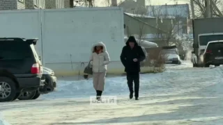 Бывший глава ФСИН по Омской области приехал в суд с женой