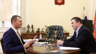 Губернатор Омской области встретился с министром спорта России