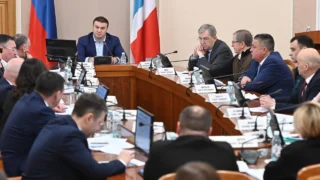 Губернатор Омской области поддержал строительство комплекса по выпуску огнезащитных и антикоррозийных красок