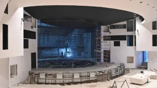 В омском ТЮЗе активно продолжаются ремонтные работы