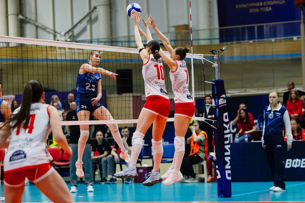 Волейбольный клуб «Омичка» обыграл «Минчанку» со счетом 3:2