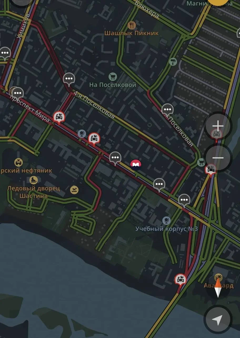 Омские Нефтяники сковало пробками
