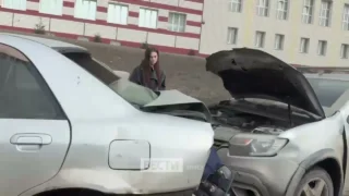 В Омске на Иртышской набережной произошла серьёзная авария