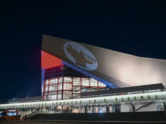 «Омские Крылья» победили на домашней арене в СКК им. Блинова