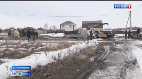 В поселке Новоомский завершился ремонт аварийного участка канализационных сетей