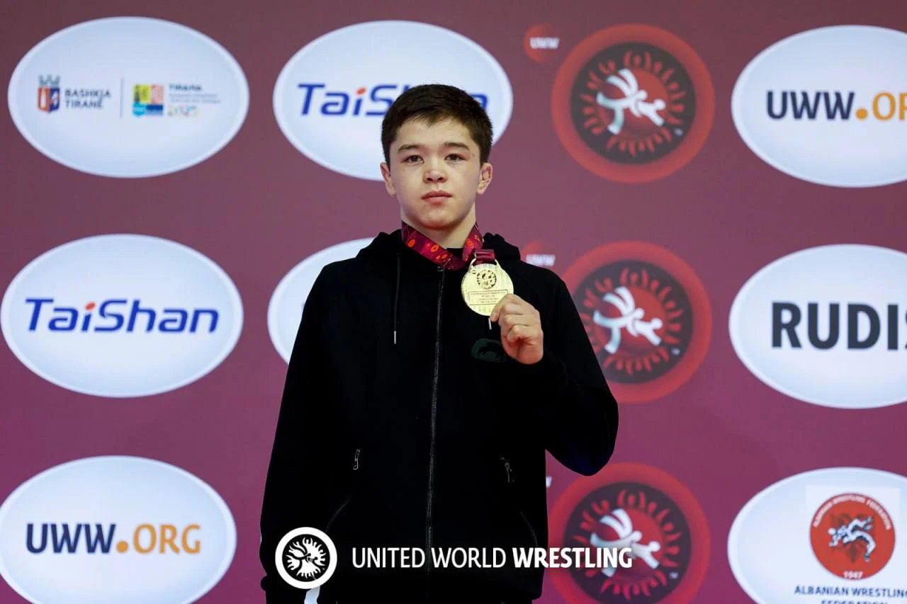 Омич выступит на первенстве Европы по греко-римской борьбе