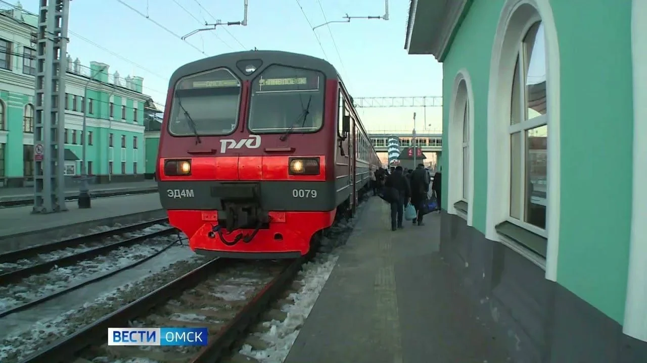 В Омской области изменится расписание электричек на майские праздники