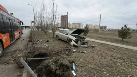 Омич посадил за руль нетрезвого подростка
