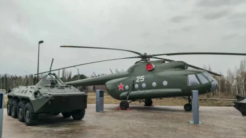 В преддверии 9 Мая в омском парке «Патриот» появились новые экспонаты