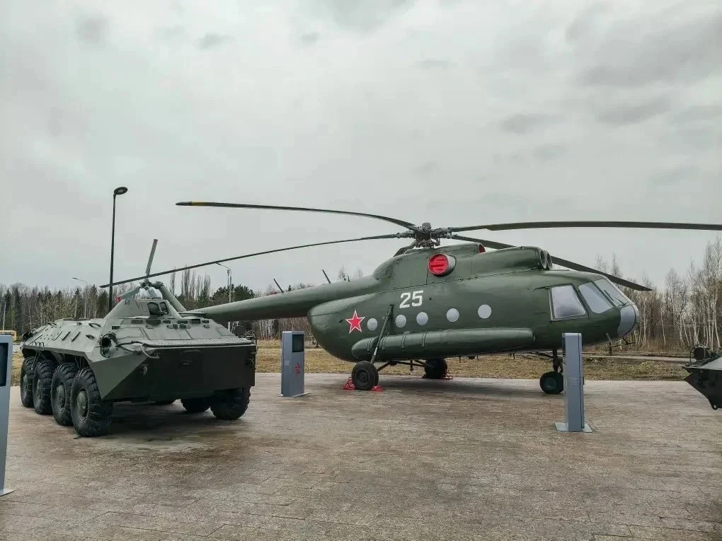 В преддверии 9 Мая в омском парке «Патриот» появились новые экспонаты