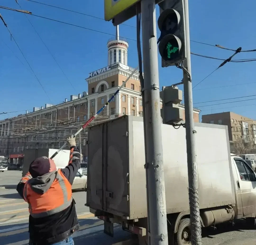 Дорожные службы Омска уже перешли на летний режим работы