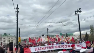 Почти 100 тысяч человек присоединились к шествию «Бессмертного полка»