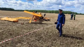 Причиной авиакатастрофы под Омском стал открывшийся капот