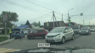 В Омске на пересечении 7‑й Северной и Тарской произошло ДТП