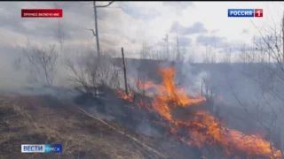 В распоряжении «Вестей Омск» оказались кадры мощного пожара на Красноярском тракте