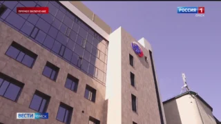 В Омске в новом строящемся корпусе КМХЦ на улице Булатова приступили к монтажу системы вентиляции