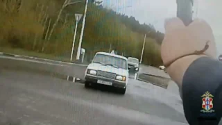 В Омской области на автодороге Тара – Усть-Ишим задержали учебный автомобиль с пьяным инструктором