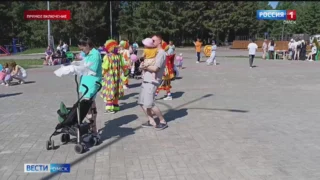 В Омске прошел парад колясок