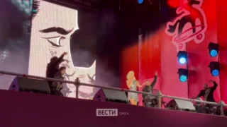 В центре Омска начался концерт Полины Гагариной