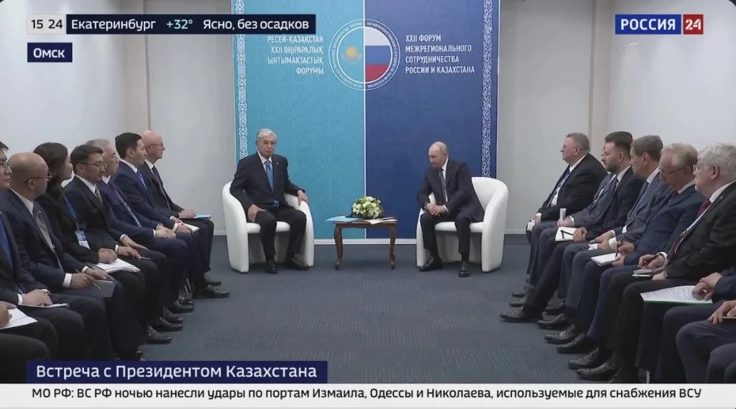 Президенты Владимир Путин и Касым-Жомарт Токаев встретились в Омске перед началом форума