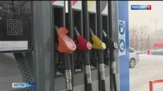 Губернатор Омской области снял запрет на отпуск топлива в канистры