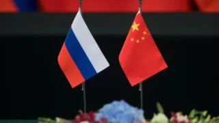 Россия и Китай продлили безвизовый режим для граждан двух стран