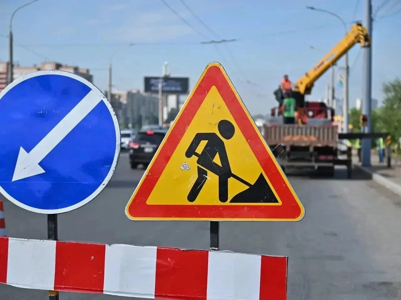 В Омске продолжается ремонт улицы Лукашевича