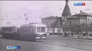 В честь 90-летия Омского трамвая в фойе телецентра развернулась большая фотовыставка