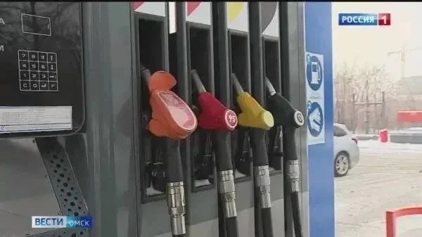 В России разрешили производство и продажу бензина стандартов «Евро-2», «Евро-3» и «Евро-4» до июля 2027 года