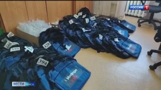 «Вестям Омск» показали предвыборную атрибутику членов участковых избирательных  комиссий