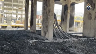 В Омске задержан подозреваемый по делу о пожаре на стройке на Левобережье
