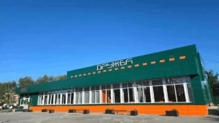 В Кормиловке после ремонта открылся кино‑досуговый центр