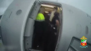 В Омске за сутки сразу двух пассажиров сняли с авиарейсов