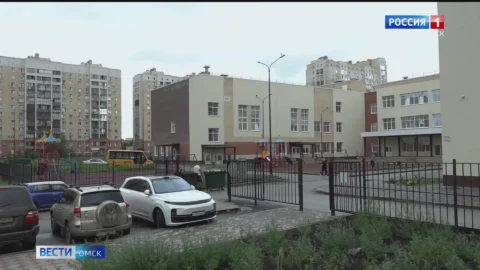 В Омске новая школа в микрорайоне «Серебряный берег» готовится впервые открыть набор учащихся