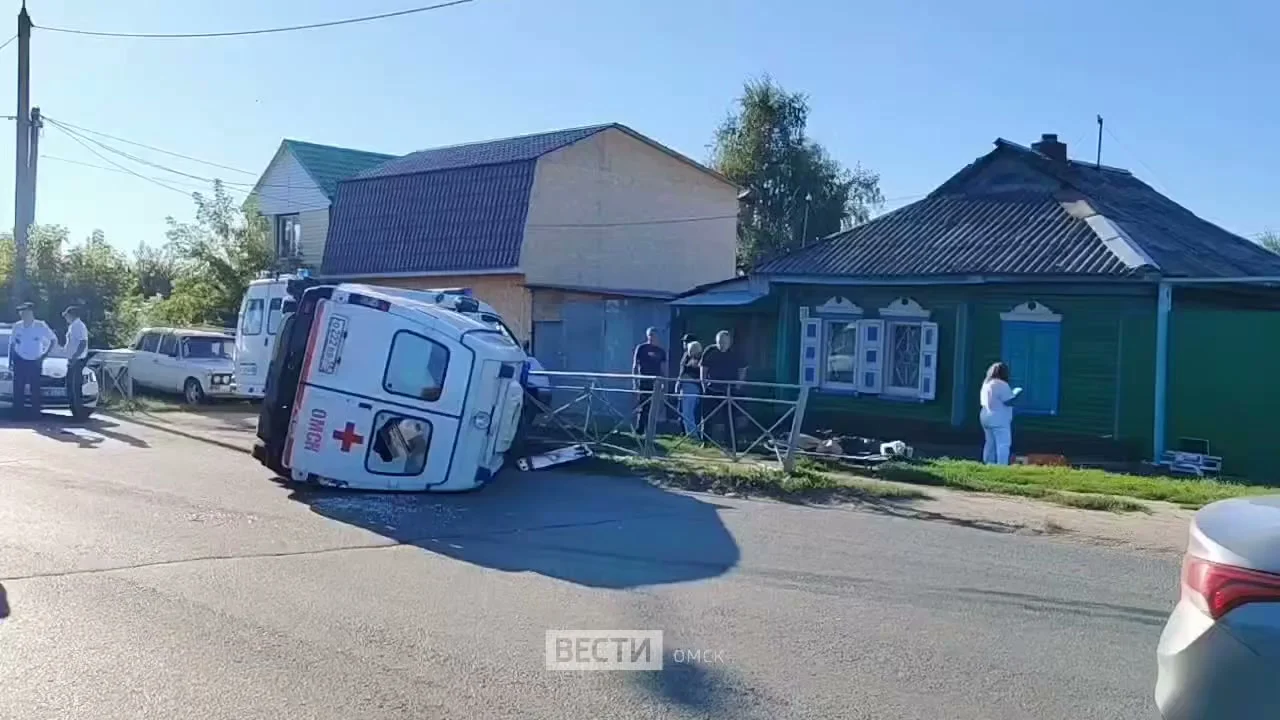В утреннем ДТП на 25-й Северной улице пострадали трое человек