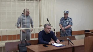 В Омске начали судить гражданина Казахстана за убийство 20-летней давности