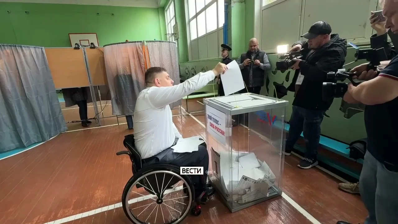 Двукратный паралимпийский чемпион Александр Кузюков также проголосовал