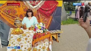 В Воскресенском сквере Омска проходит праздник, посвященный «Хлебному спасу»