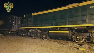 Тепловоз сошёл с рельсов на станции в Омской области