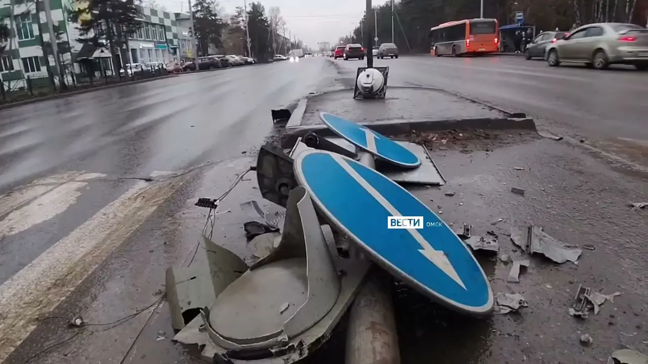 «Островок безопасности» в Амуре снесла Волга